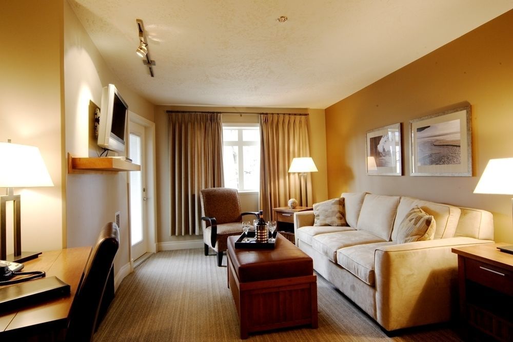 Old House Hotel Courtenay Luaran gambar
